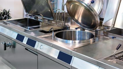 Commercial kitchen equipment for fast food restaurants. Production of automatic and robotic food...