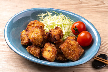 鶏むねの唐揚げ