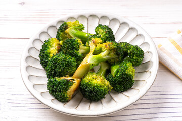 ブロッコリーのガーリック炒め