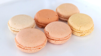 plat de macarons