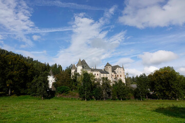 Fototapeta na wymiar Schloss Frauenstein in Kärnten