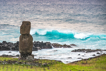moais in Tahai at sunset, Rapa Nui, Easter Island