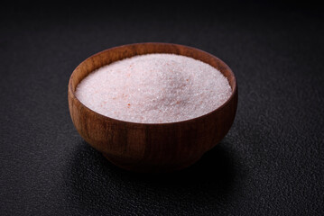 Fine pink Himalayan table salt in a ceramic bowl