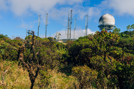 station on the mauna kalaa on oahu in hawaii