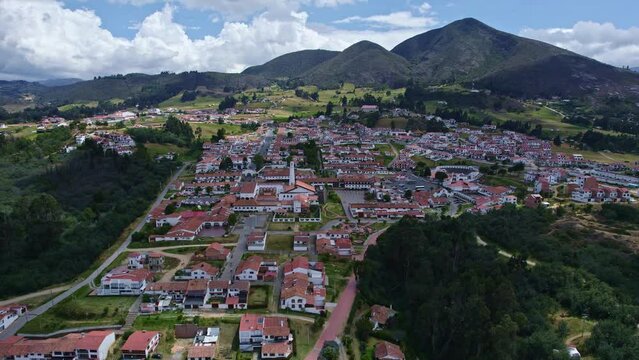 Vista desde arriba del pueblo de Guatavita