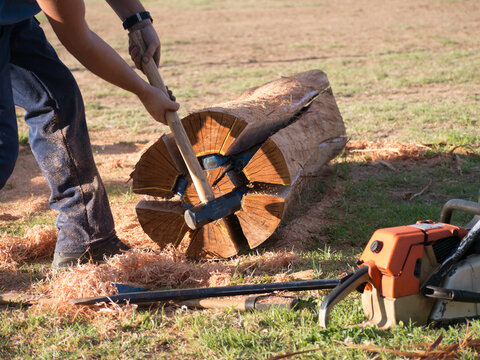Post splitting competition