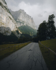 Dolina Lauterbrunnen, Szwajcaria - obrazy, fototapety, plakaty