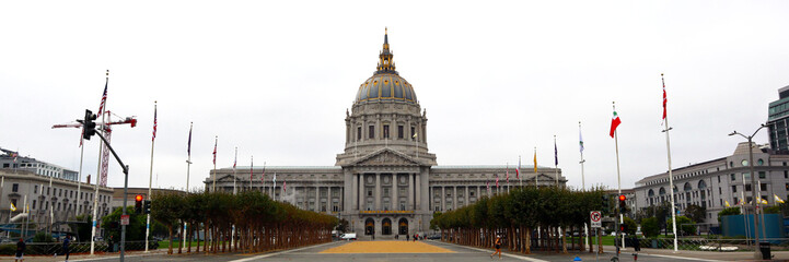 San Francisco, California: San Francisco City Hall - 726698795