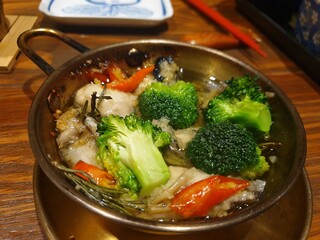 stir fried oysters with vegetables