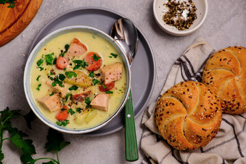 Ham and cabbage soup. style hugge