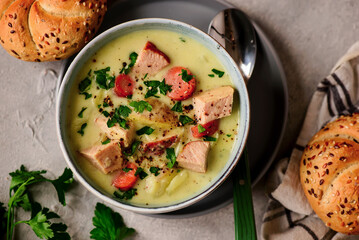 Ham and cabbage soup. style hugge