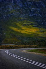 Naklejka premium road in the mountains