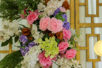 Plastic flower bouquets for small gifts, weddings or birthdays, plastic flower arrangements