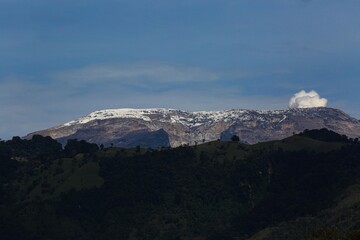 Fototapeta na wymiar paisajes, nevado del Ruiz