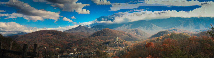 Gatlinburg, Tennessee and the Great Smoky Mountains National Park in Autumn