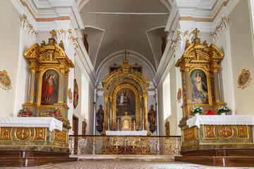 Fototapeta na wymiar Altar of the Church of Sant'Antonio in Ortisei. South Tyrol, Italy