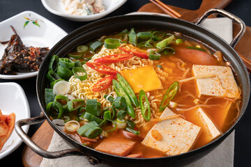Bibimbap, Korean food, braised spicy chicken, braised spicy chicken, budae jjigae, stir-fried spicy pork, pork