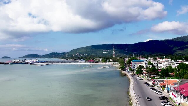 Fly towards the piers in Nathon, Koh Samui