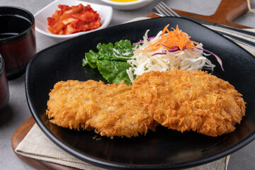 Pork cutlet, fried, pork, sirloin, tenderloin, Jeju meat, noodles, Yangji, rice noodles, nagasaki, jjamppong, Japanese food,