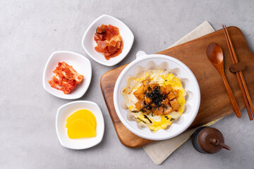 Pork cutlet, fried, pork, sirloin, tenderloin, Jeju meat, noodles, Yangji, rice noodles, nagasaki, jjamppong, Japanese food,