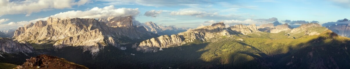 Passo Giau Le Tofane gruppe Alps Dolomites mountains