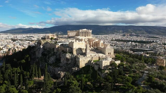 Acropolis in Greece, Parthenon in Athens aerial view, famous Greek tourist attraction, Ancient Greece landmark drone view - sigthseeing destination Unesco Heritage world in Atene 