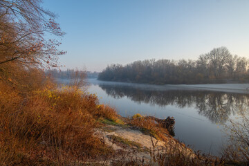 november misty morning on the lake