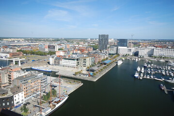 Fototapeta na wymiar view of the city Antwerp