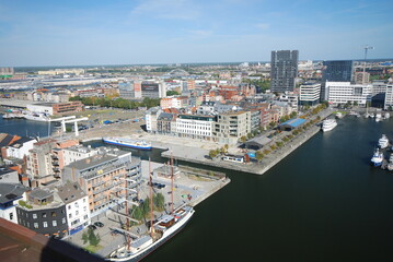 Fototapeta na wymiar view of the city of Antwerp, Belgium