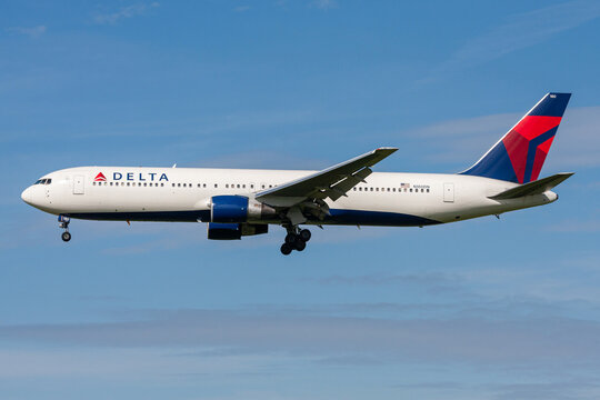 Schiphol, Netherlands - August 20, 2010: Delta Airlines Boeing 767-300 with registration N180DN on final for Amsterdam Airport Schiphol