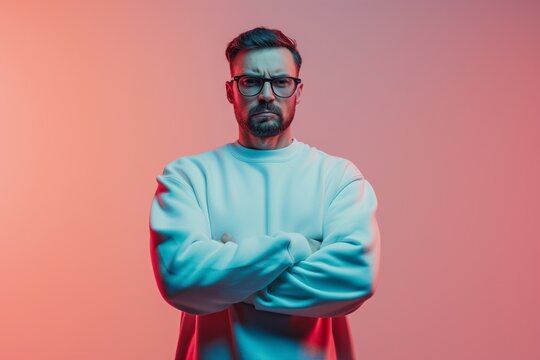 Man angry at minimalist outfit