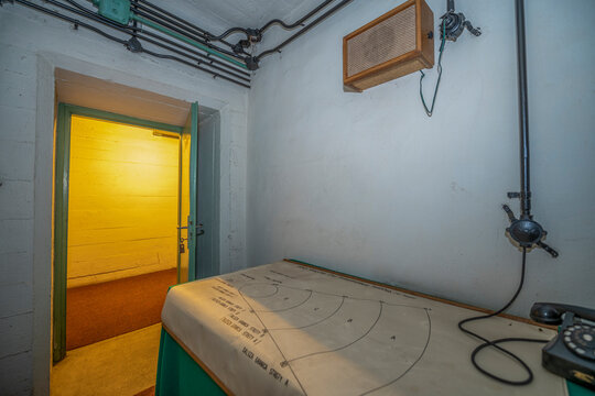 The Abandoned Cold War-Era Nuclear Bunker Hidden Beneath the Depths of a Historic Steel Mill