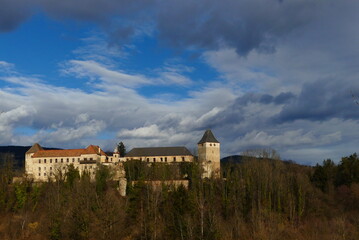 Fototapeta premium Blick auf Burg Thalberg, Wechselland, Steiermark (5)