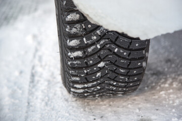 Studded tyres in winter © Angel