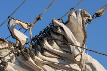 Sail and rigging - obrazy, fototapety, plakaty