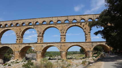 Fototapeta na wymiar Pont du Gard,. Uzès, Francia