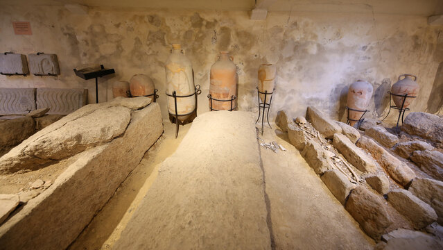 Cementerio paleocristiano, Bas&iacute;lica de San Pablo, Narbona, Francia