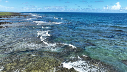 久米島の熱帯魚の家周辺の海です