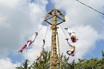 Celebración mexicana del Xantolo (Día de Muertos) en la Huasteca potosina por indigenas Teenek en...