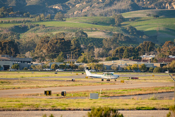 Cessna, Small Plane, Santa Barbara Airport, Runway, Taxiing, Personal Aircraft - obrazy, fototapety, plakaty