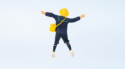 ジャンプする幼稚園児・保育園児の男の子の後ろ姿（切り抜き背景透過PNGも販売しております。作成者リンクから「PNG」で検索してください）