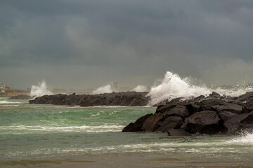 Fototapeta na wymiar Jour de tempête au bord de mer