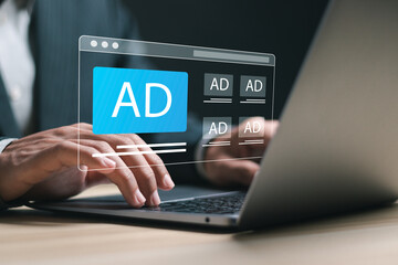 Digital marketing and online advertising to targeted customers. Shooting ads on cross feeds to optimize customer engagement. Websites with inbound ads to optimize click through rates. - obrazy, fototapety, plakaty