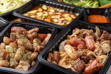 Beheadings, direct fire, pork belly, set, side dishes, Korean style, barbecue, Korean style, lettuce, ham, soybean paste stew, garlic, ssamjang,