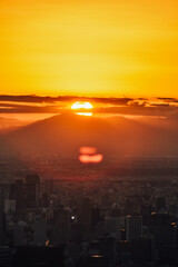 Foto del atardecer en la ciudad de Tokio en Japón.