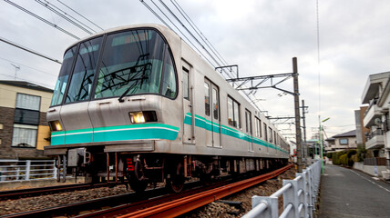 Fototapeta premium 走行する電車