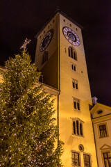 Weihnachtsbaum am Rathaus in Regensburg