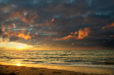 Obraz premium sunset on the sea.