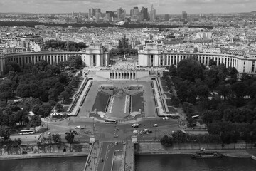フランスの市街地の景色を俯瞰