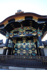Fototapeta premium Karamon Gate in Nishi Hongwanji Temple, Kyoto, Japan